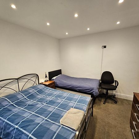 Monyhull Homestay - Near City Centre Kingsheath Nia Nec Bhx Birmingham Bagian luar foto
