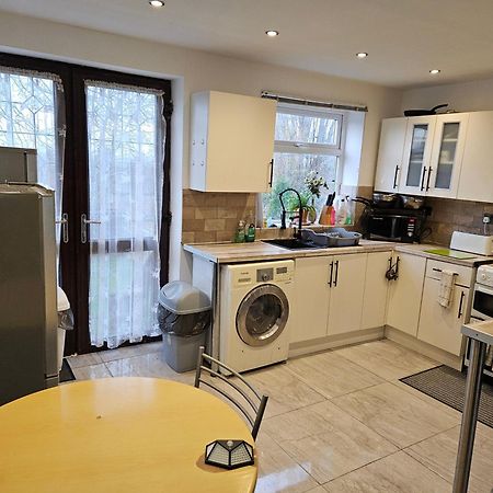 Monyhull Homestay - Near City Centre Kingsheath Nia Nec Bhx Birmingham Bagian luar foto