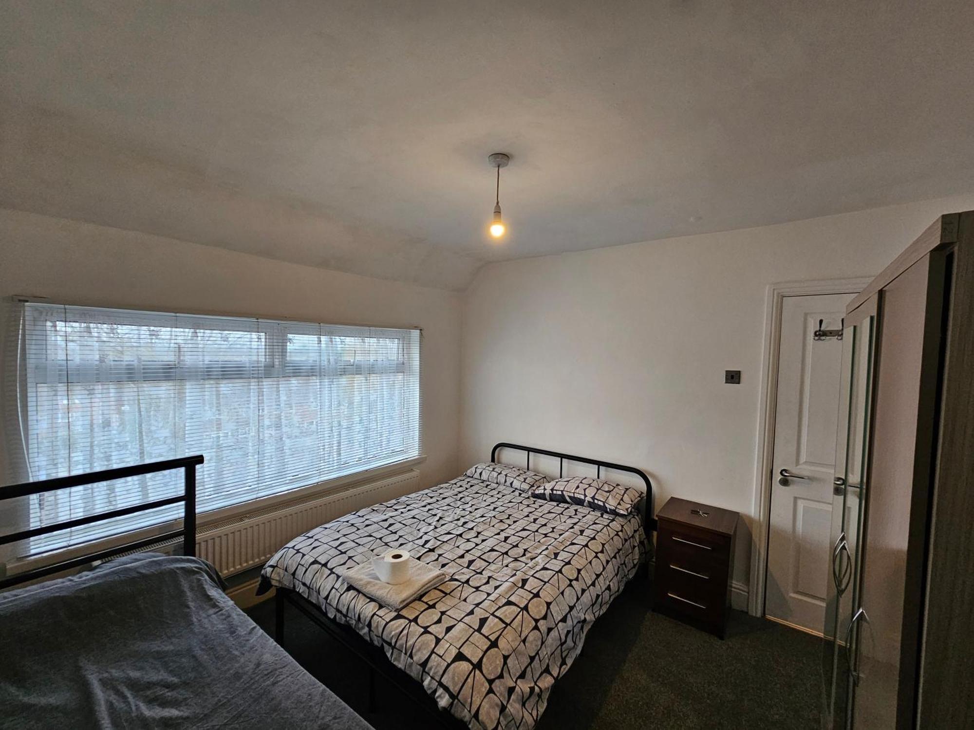 Monyhull Homestay - Near City Centre Kingsheath Nia Nec Bhx Birmingham Bagian luar foto